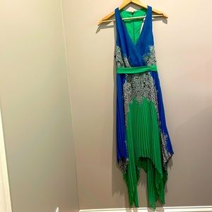 Max and Cleo halter neck dress with flared pleated skirt Size 6